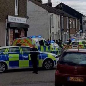 Podcast: Police officer seen “bleeding” during lengthy stand-off at house in James Street, Sheerness