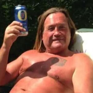 Podcast: Town mourns death of ‘true legend’ former Dover pub landlord just days after MND diagnosis